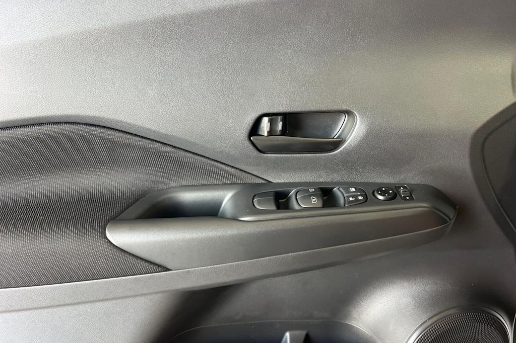 Thumbnail: 2025 Nissan Kicks - 22