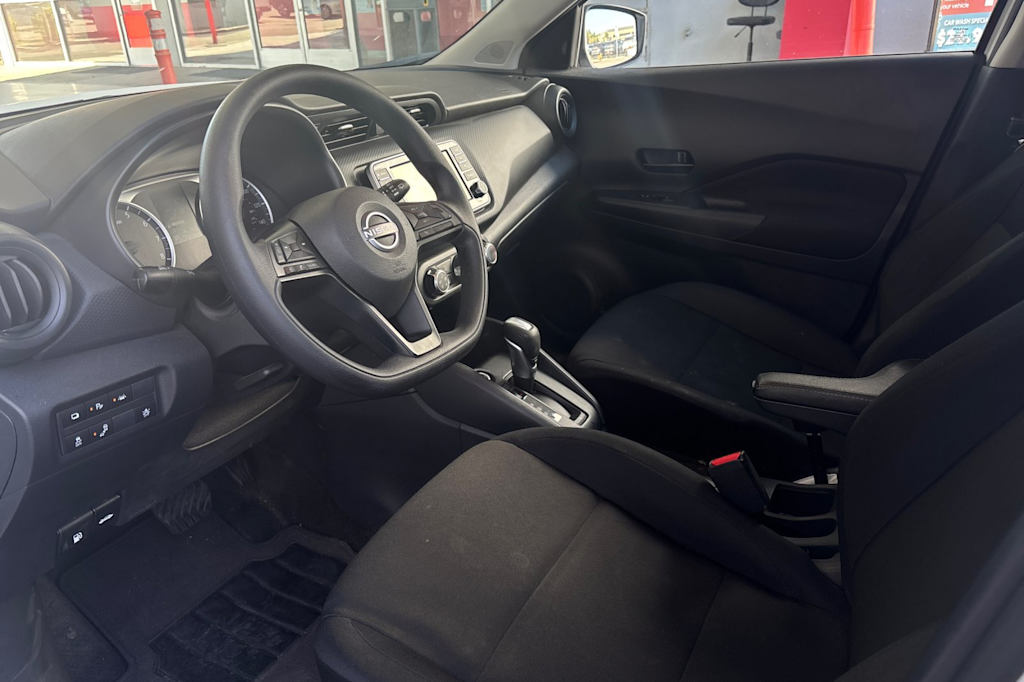 Thumbnail: 2025 Nissan Kicks - 9