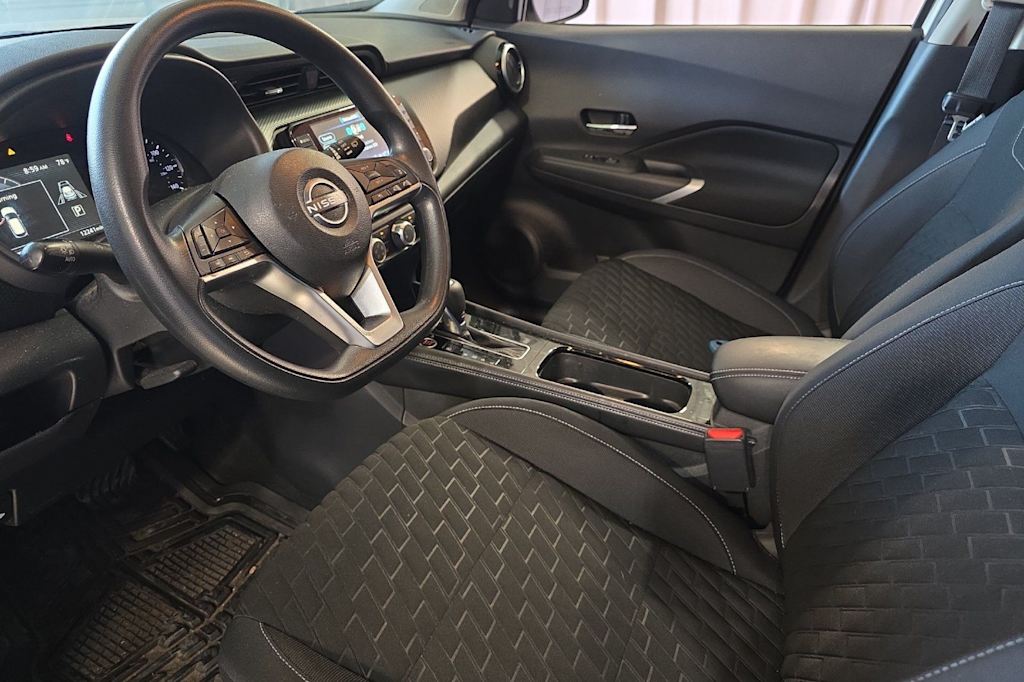 Thumbnail: 2023 Nissan Kicks - 10