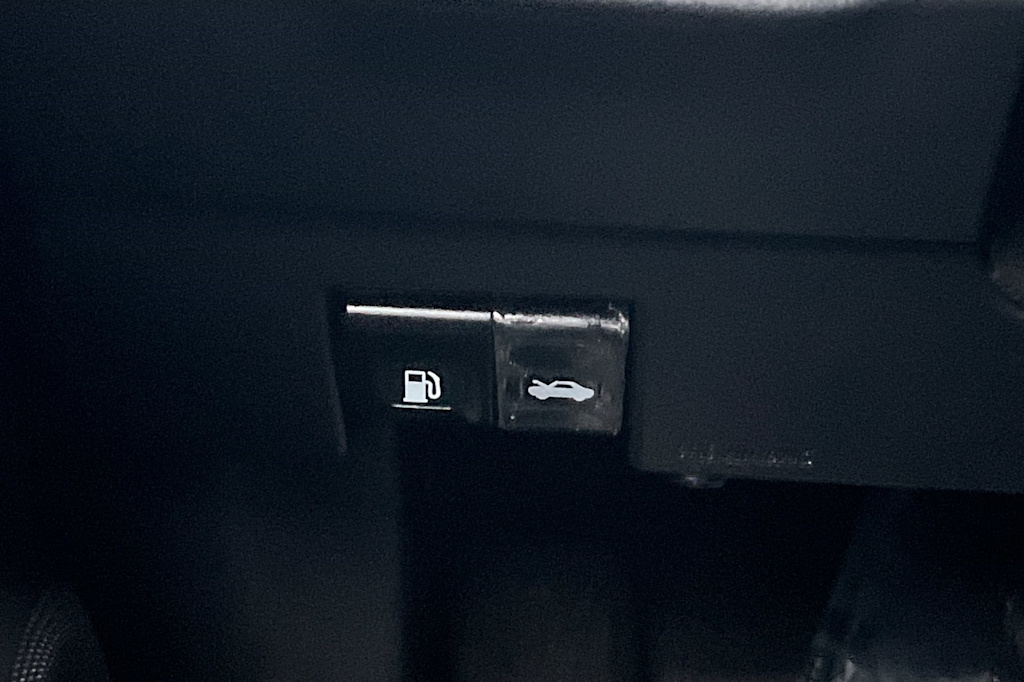 Thumbnail: 2024 Nissan Kicks - 33