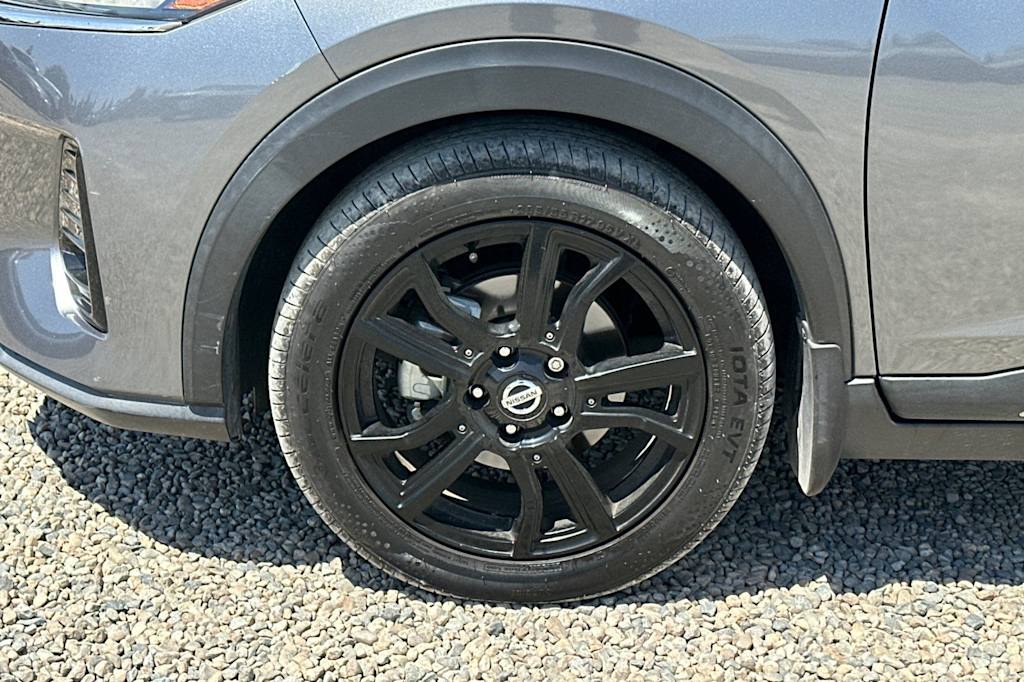 Thumbnail: 2021 Nissan Kicks - 8