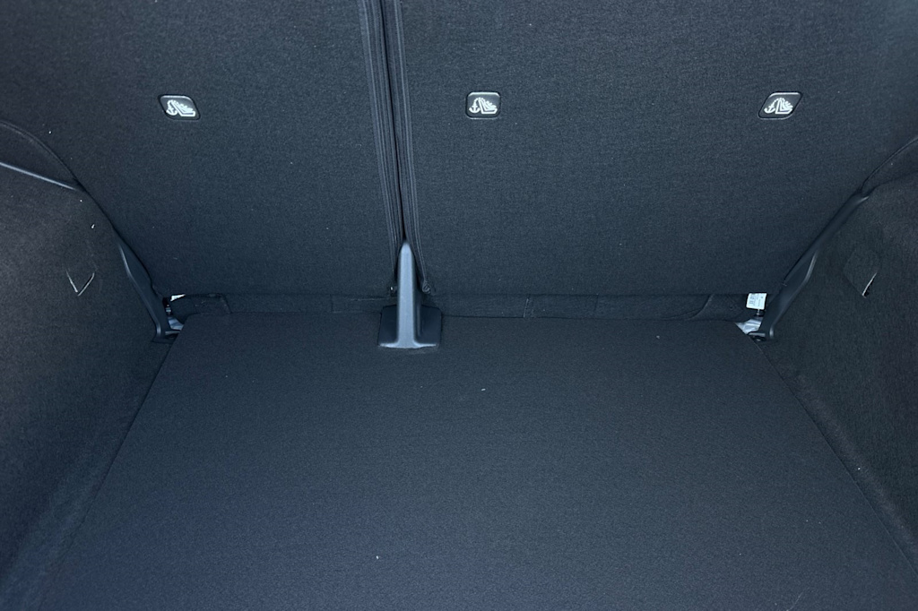 Thumbnail: 2026 Nissan Kicks - 15