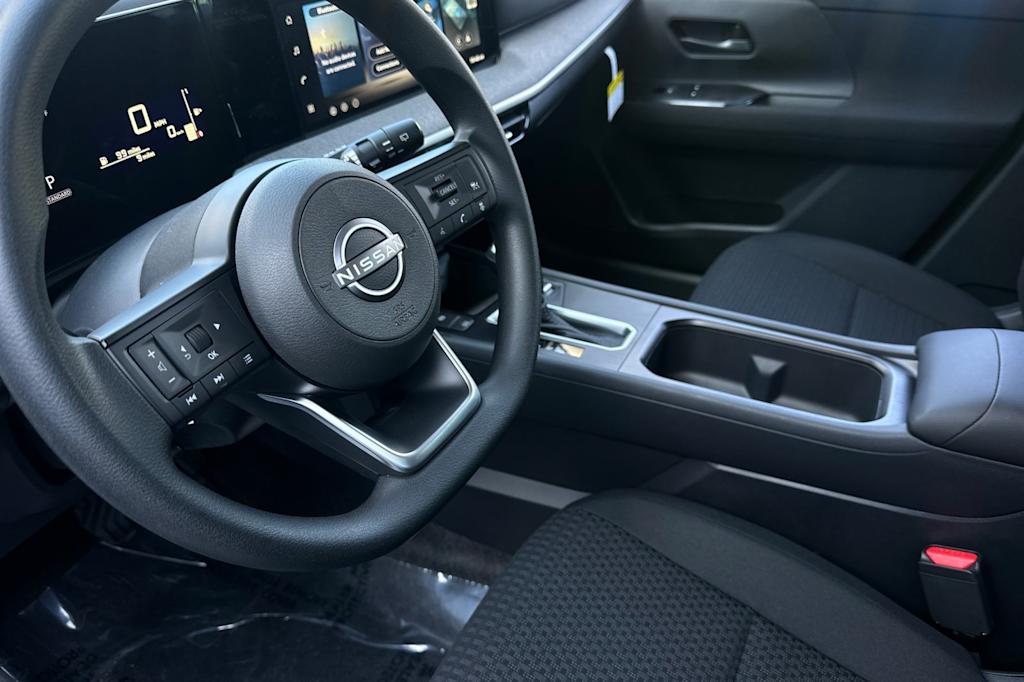 Thumbnail: 2026 Nissan Kicks - 9