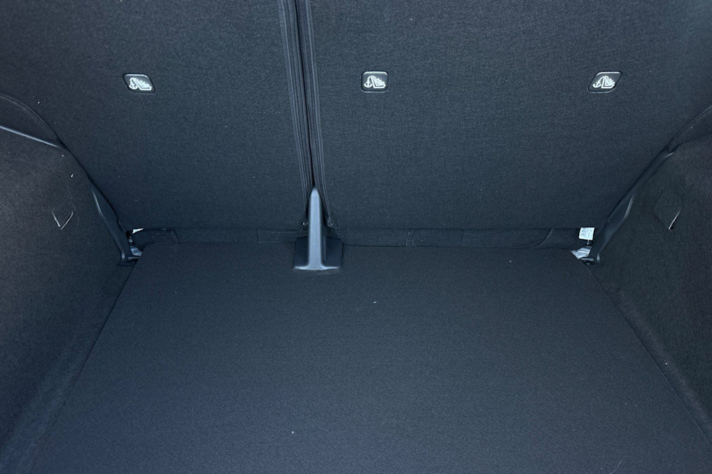 Thumbnail: 2026 Nissan Kicks - 15