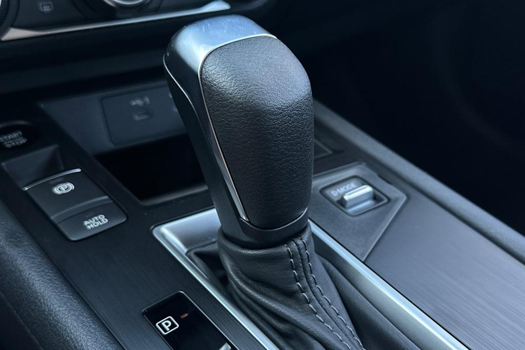 Thumbnail: 2026 Nissan Kicks - 14