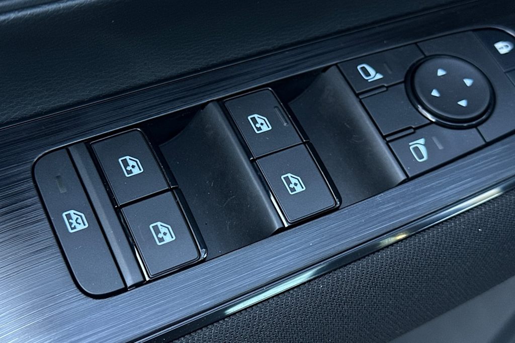 Thumbnail: 2026 Nissan Kicks - 21