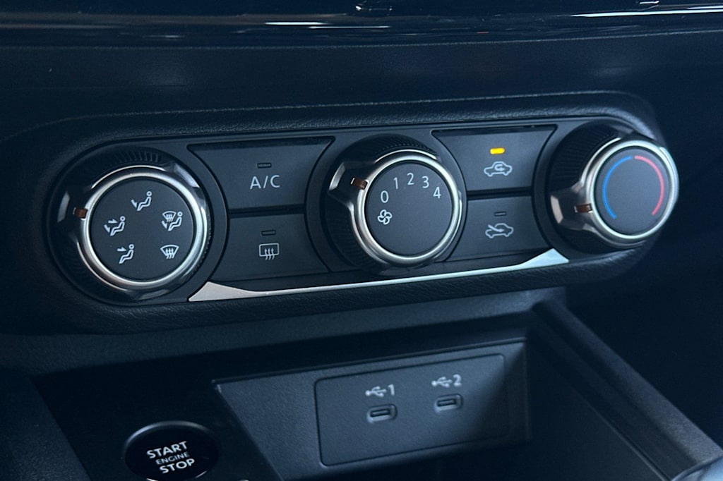 Thumbnail: 2026 Nissan Kicks - 24