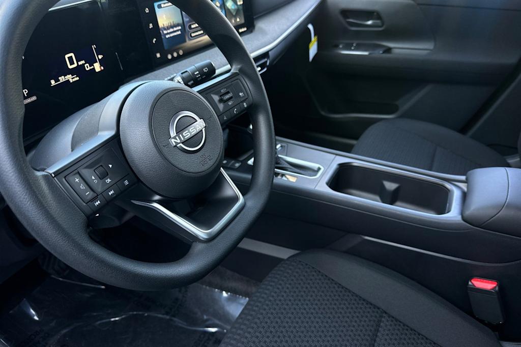 Thumbnail: 2026 Nissan Kicks - 9