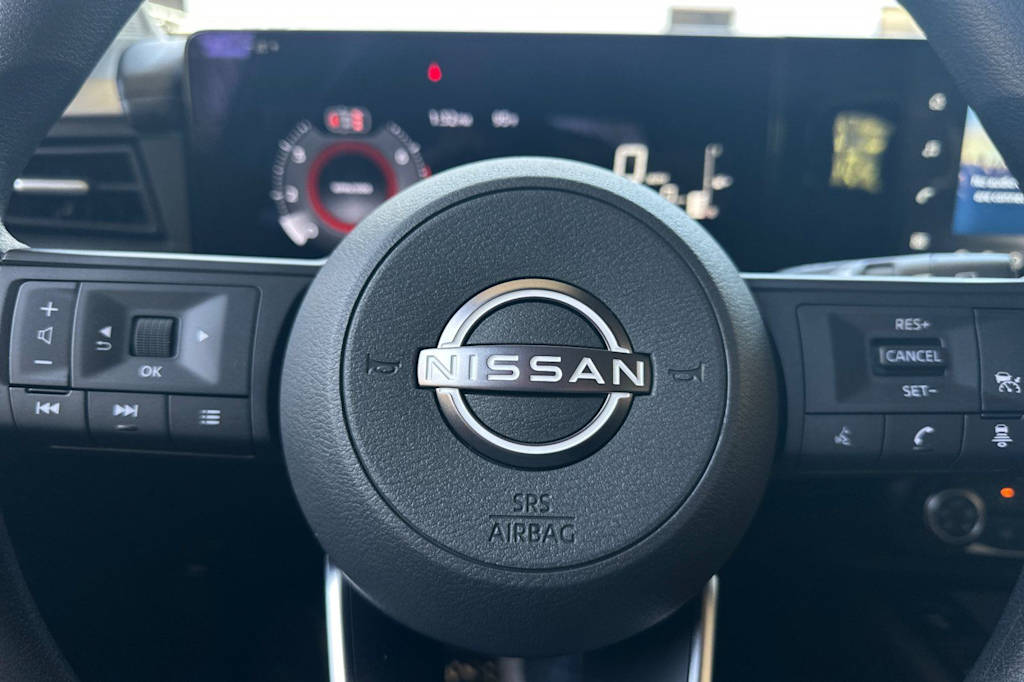 Thumbnail: 2026 Nissan Kicks - 26