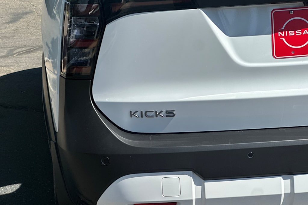 Thumbnail: 2025 Nissan Kicks - 31