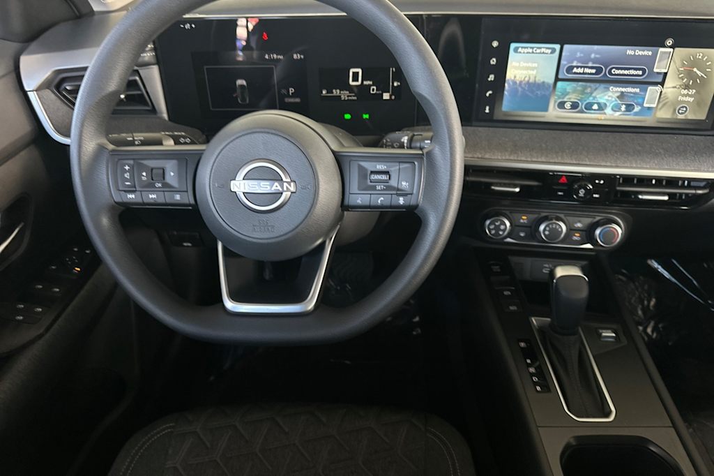 Thumbnail: 2025 Nissan Kicks - 12