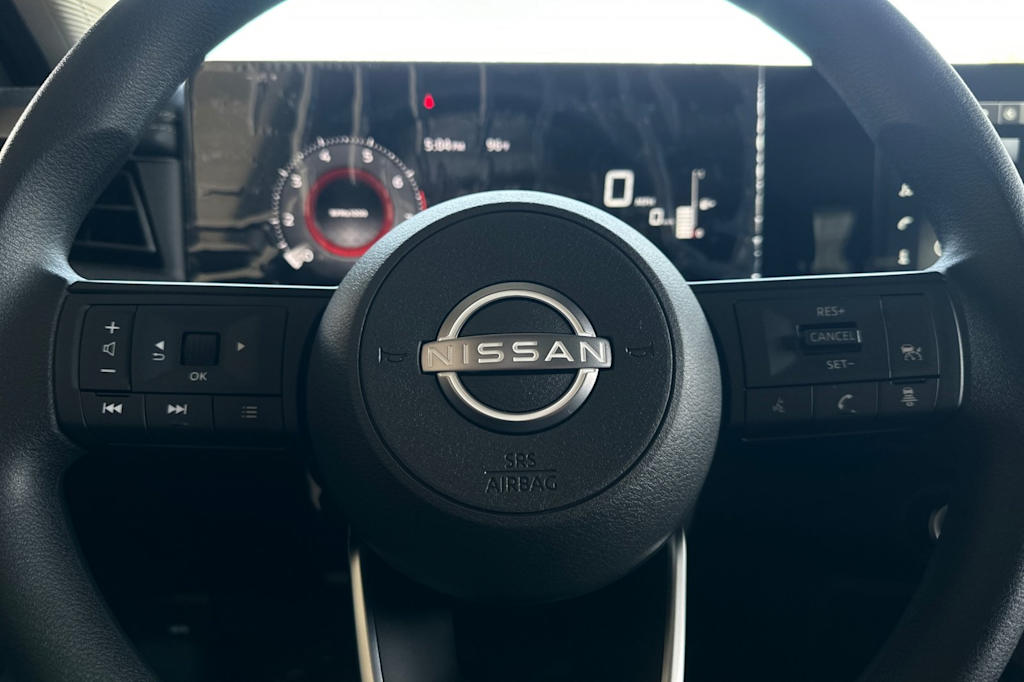Thumbnail: 2025 Nissan Kicks - 26