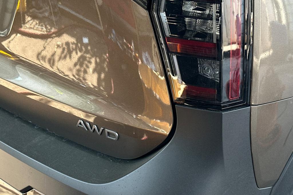 Thumbnail: 2025 Nissan Kicks - 22