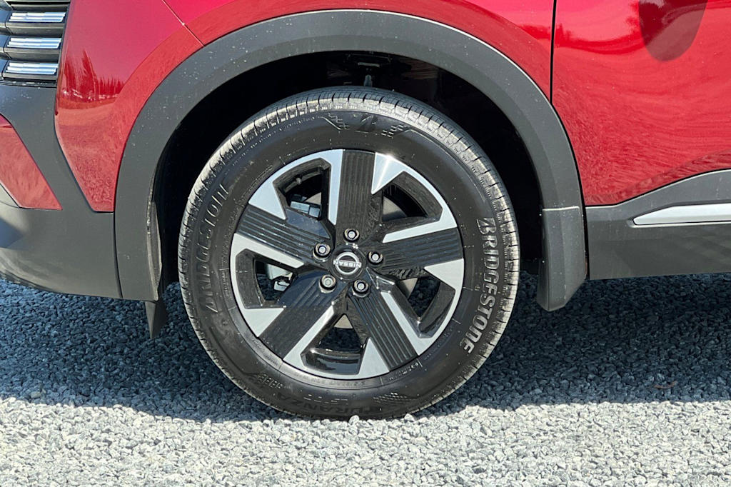 Thumbnail: 2026 Nissan Kicks - 8