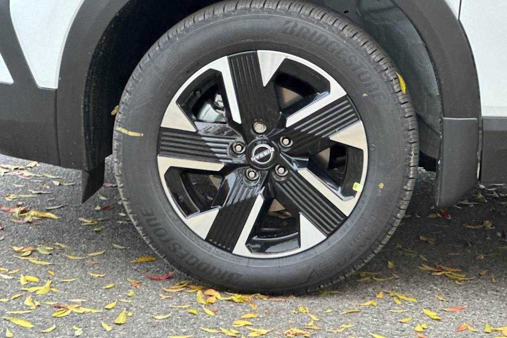 Thumbnail: 2026 Nissan Kicks - 8
