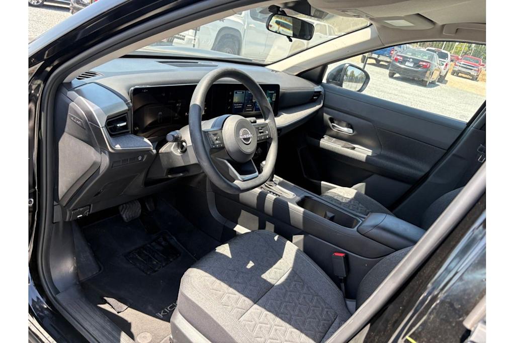 Thumbnail: 2026 Nissan Kicks - 2