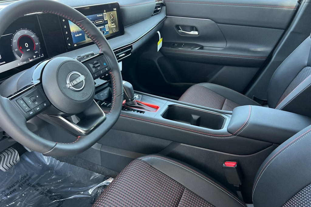 Thumbnail: 2025 Nissan Kicks - 9