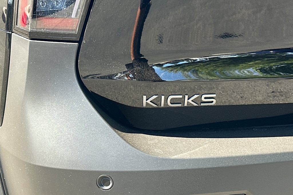 Thumbnail: 2025 Nissan Kicks - 7