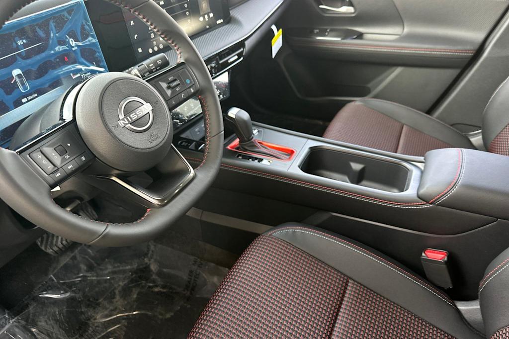 Thumbnail: 2026 Nissan Kicks - 9
