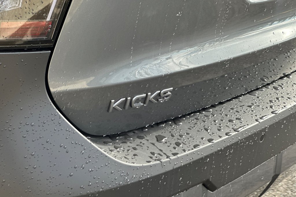 Thumbnail: 2026 Nissan Kicks - 32