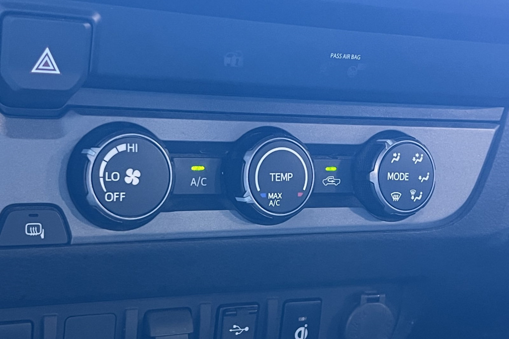 Thumbnail: 2019 Toyota Tacoma - 28