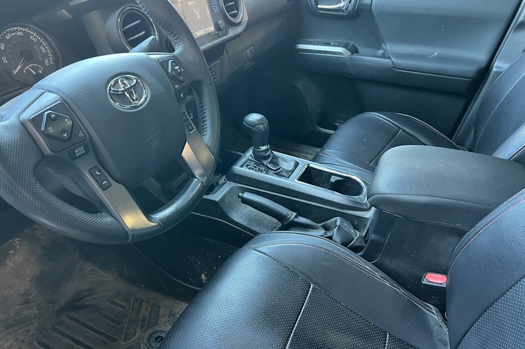 Thumbnail: 2019 Toyota Tacoma - 11