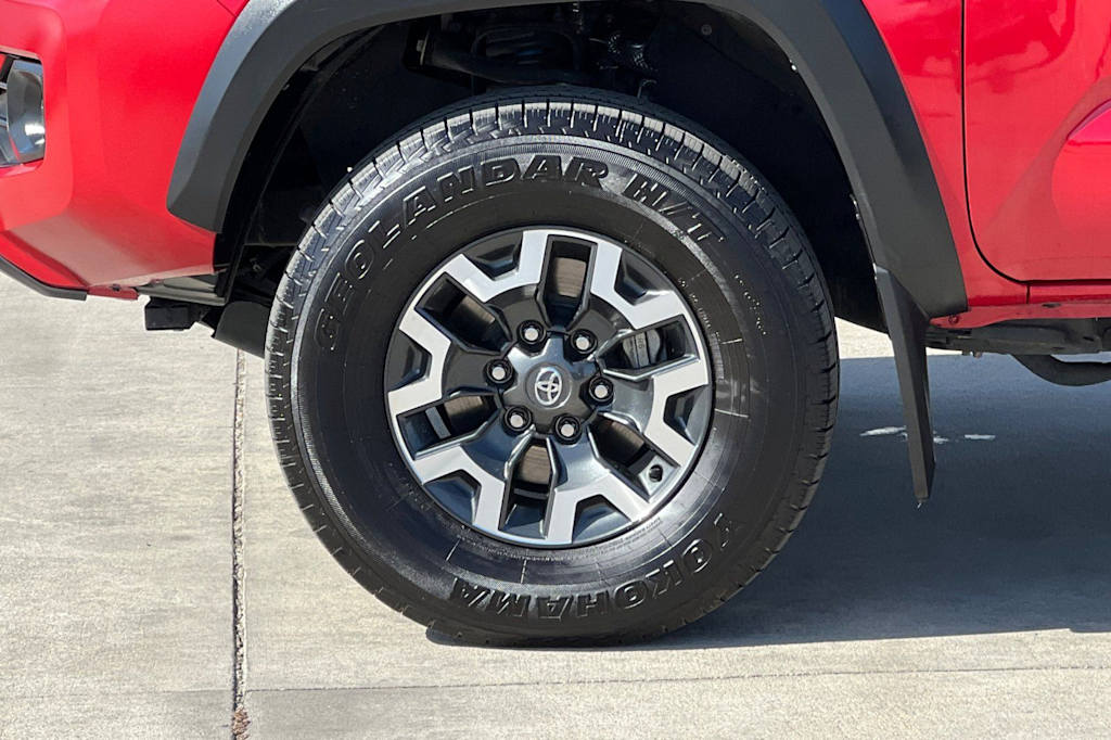 Thumbnail: 2022 Toyota Tacoma - 7