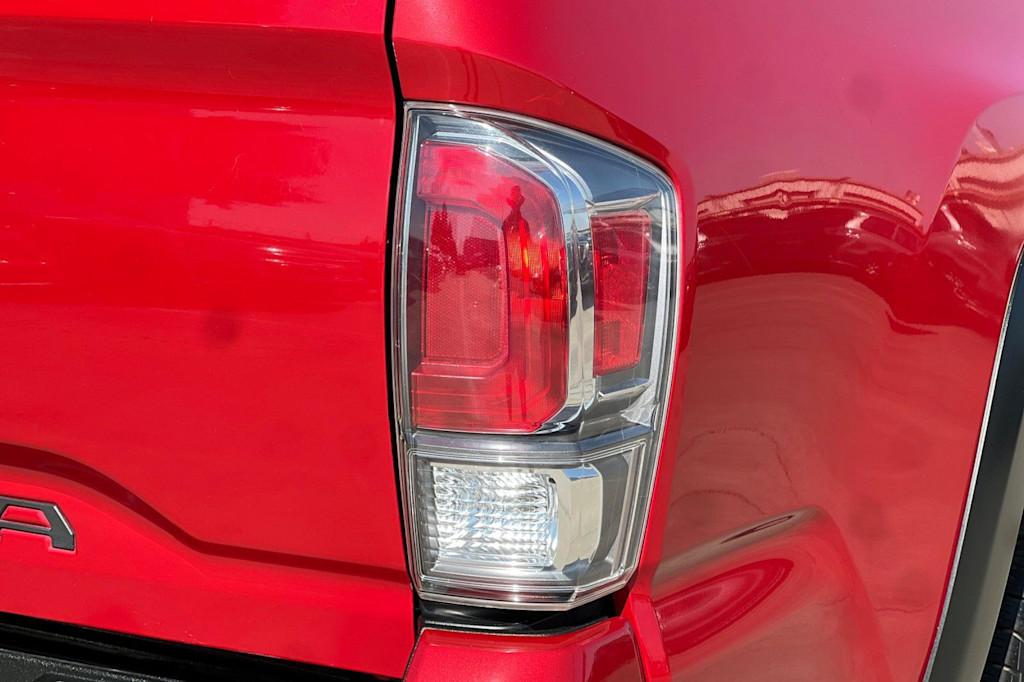 Thumbnail: 2022 Toyota Tacoma - 34