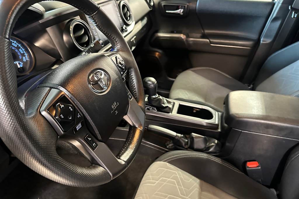 Thumbnail: 2023 Toyota Tacoma - 6