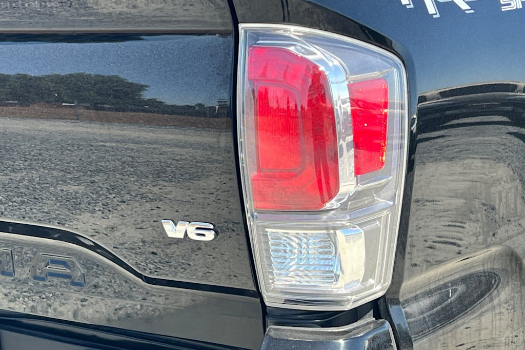Thumbnail: 2023 Toyota Tacoma - 23