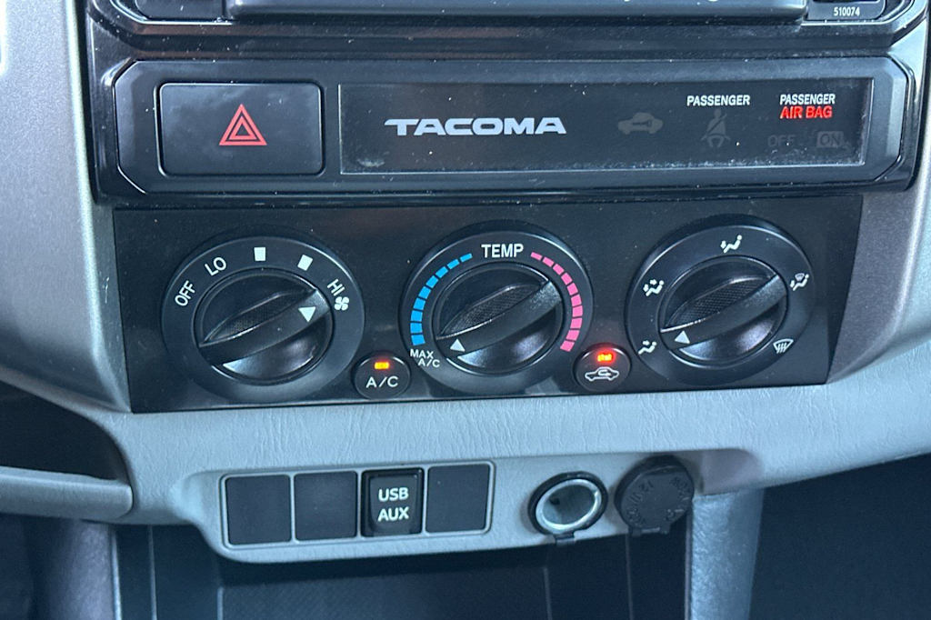 Thumbnail: 2015 Toyota Tacoma - 26