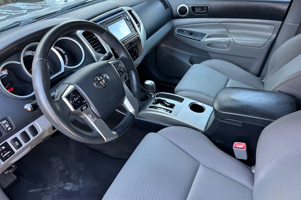 Thumbnail: 2015 Toyota Tacoma - 8