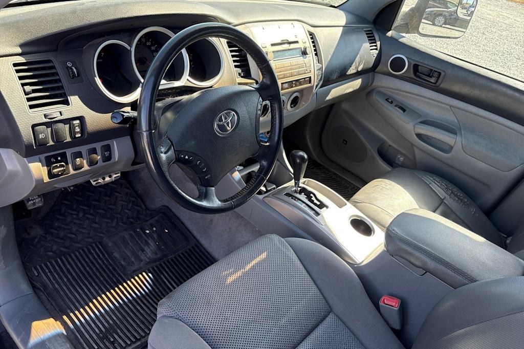 Thumbnail: 2009 Toyota Tacoma - 8