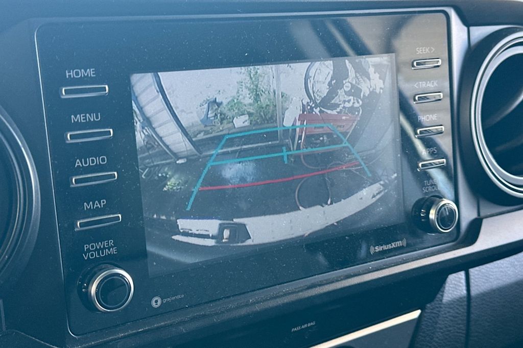 Thumbnail: 2021 Toyota Tacoma - 25