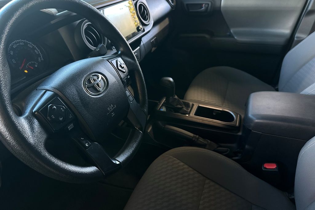 Thumbnail: 2021 Toyota Tacoma - 9