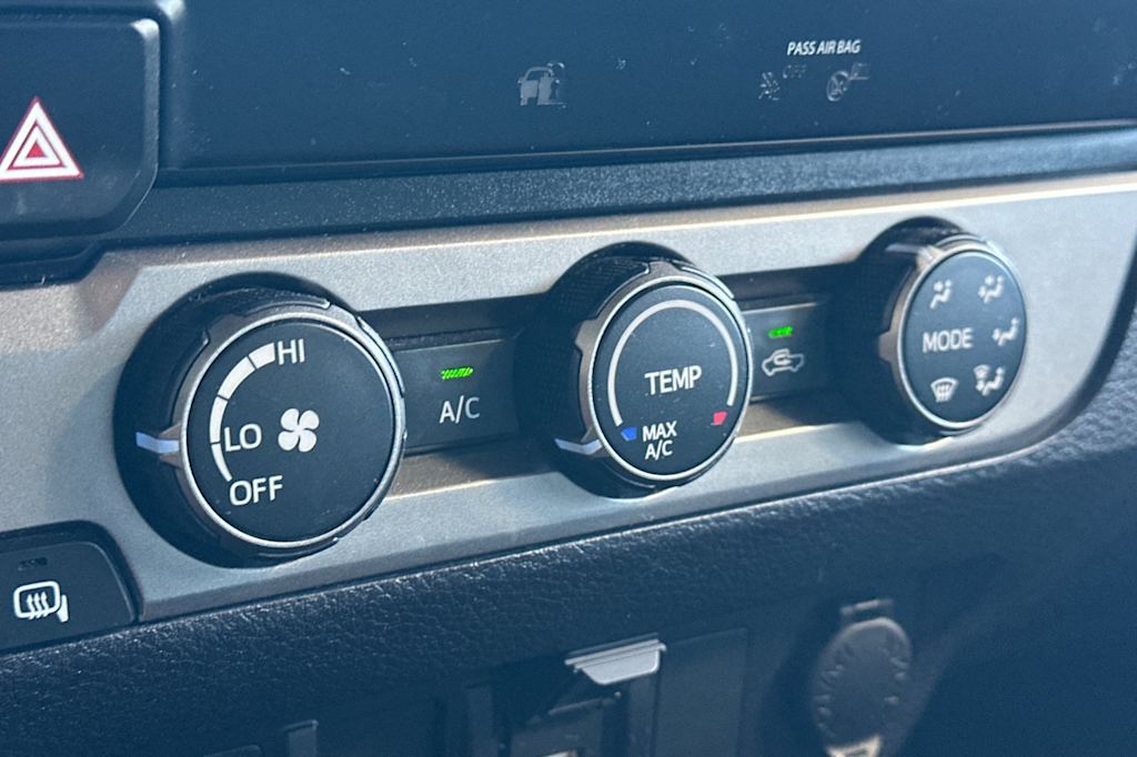 Thumbnail: 2021 Toyota Tacoma - 26