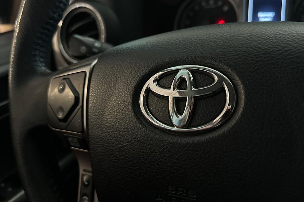 Thumbnail: 2023 Toyota Tacoma - 28