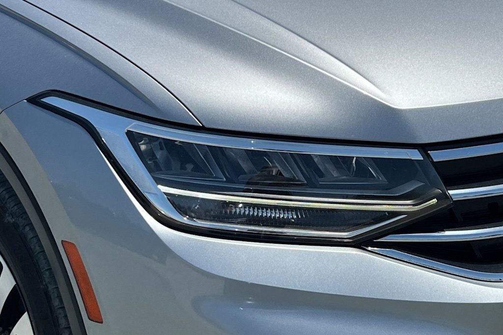 Thumbnail: 2022 Volkswagen Tiguan - 35