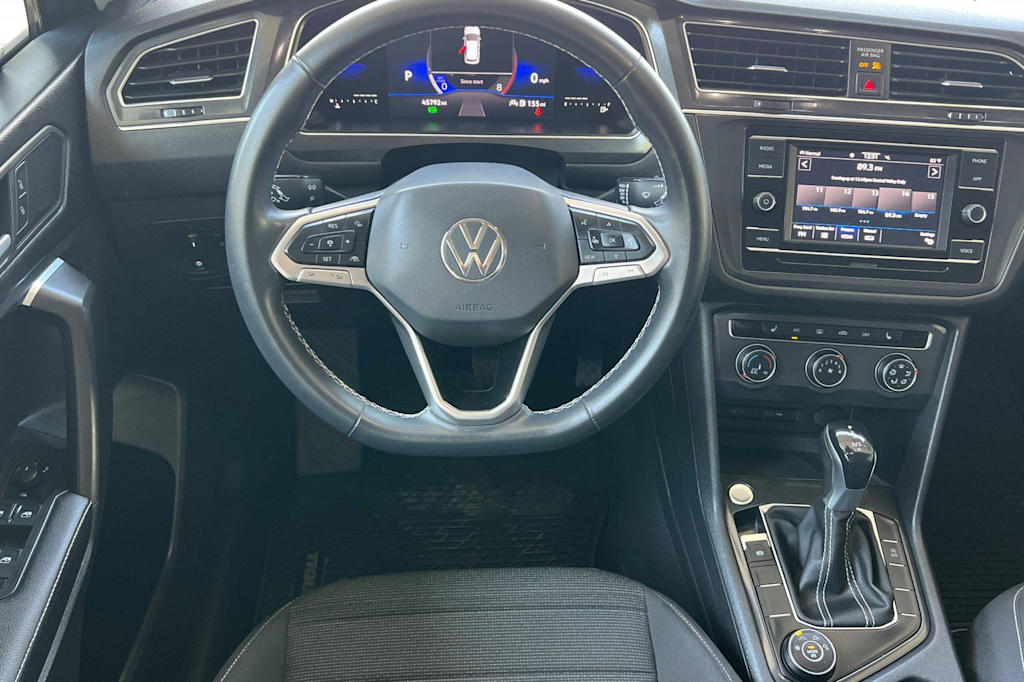Thumbnail: 2022 Volkswagen Tiguan - 11