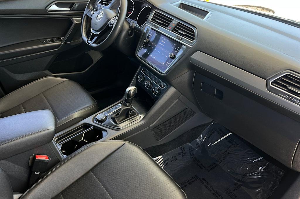 Thumbnail: 2020 Volkswagen Tiguan - 13