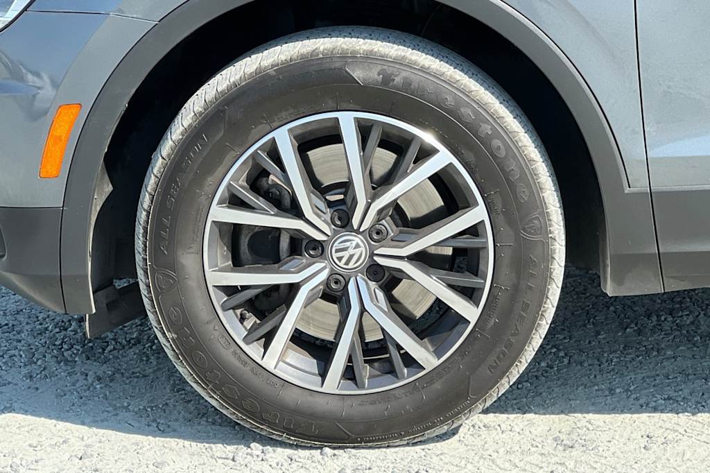Thumbnail: 2020 Volkswagen Tiguan - 8