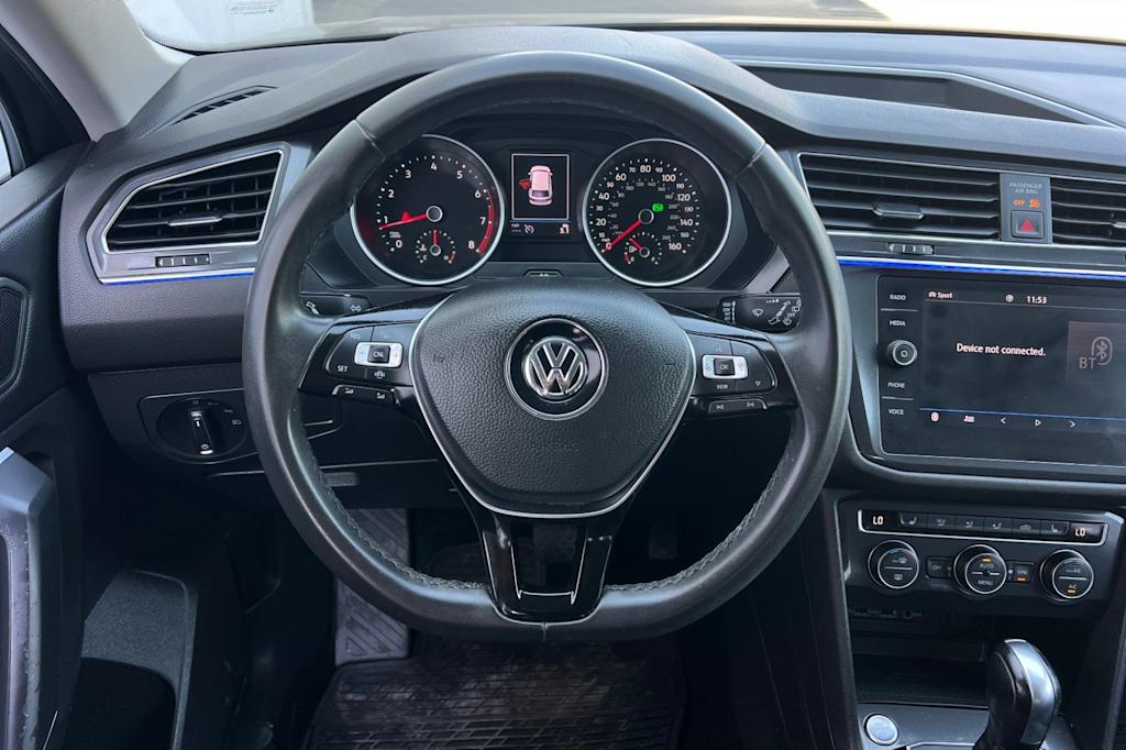 Thumbnail: 2020 Volkswagen Tiguan - 12