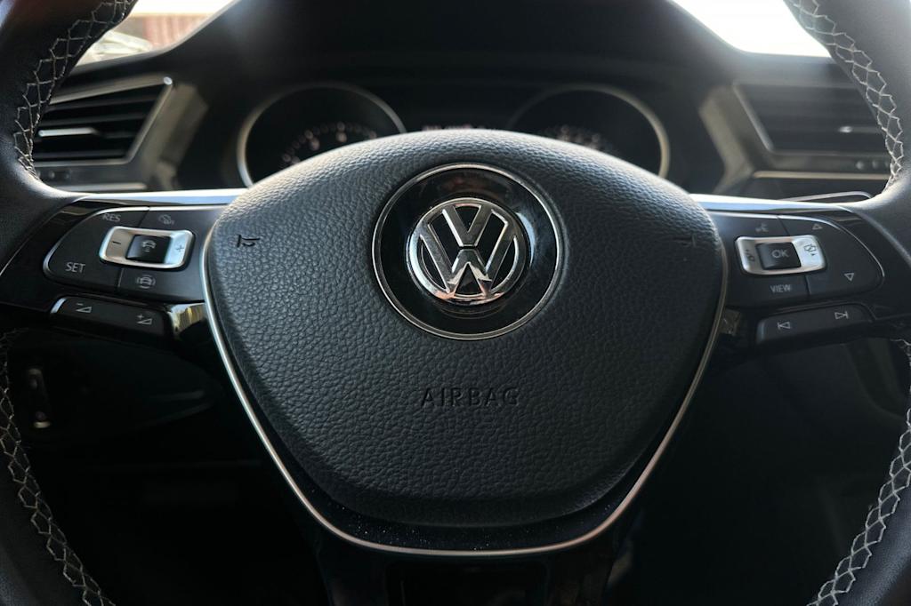 Thumbnail: 2021 Volkswagen Tiguan - 26