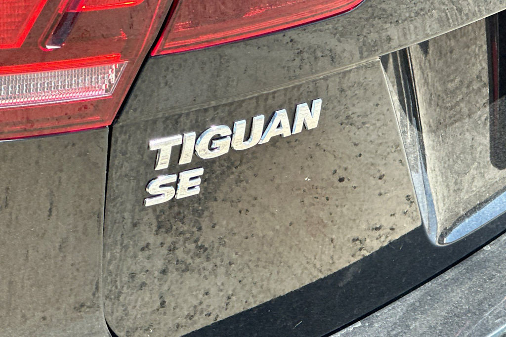 Thumbnail: 2021 Volkswagen Tiguan - 7