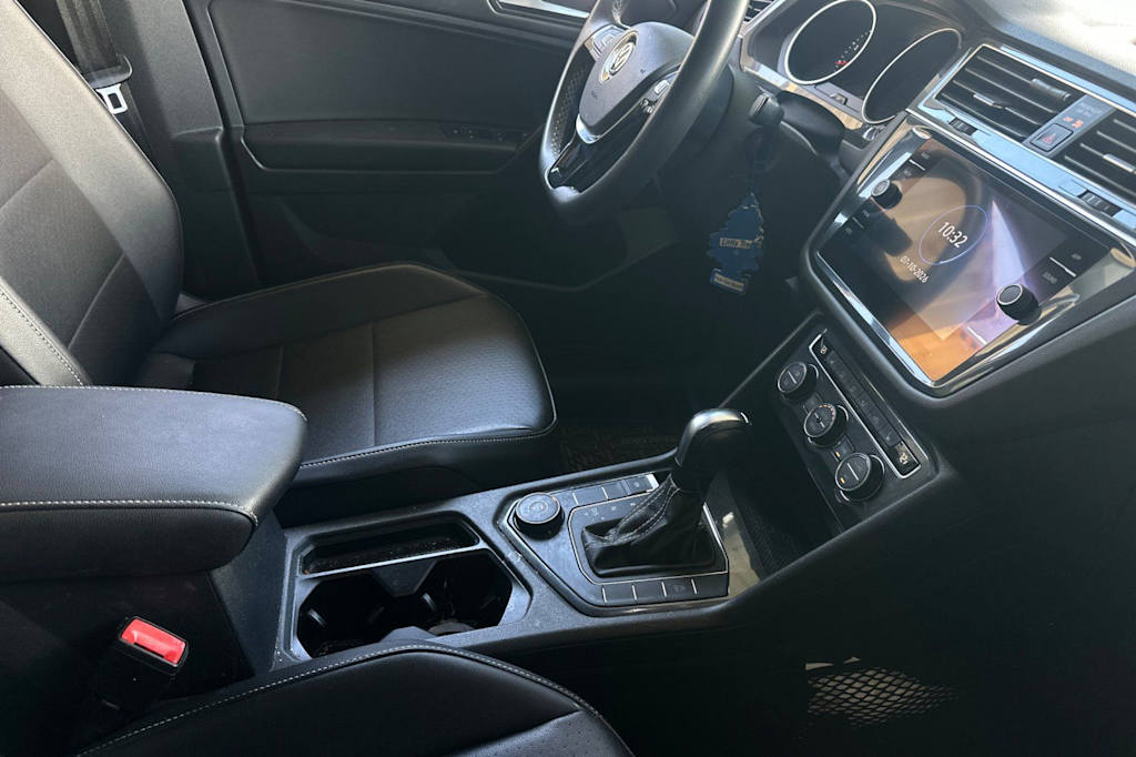 Thumbnail: 2021 Volkswagen Tiguan - 11