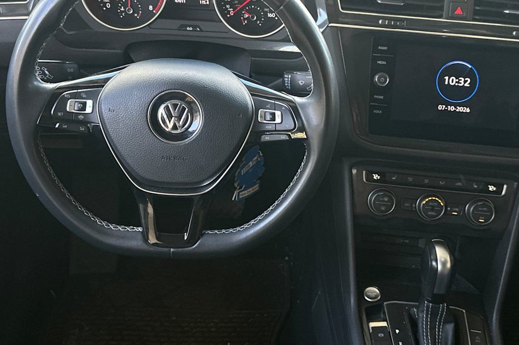 Thumbnail: 2021 Volkswagen Tiguan - 9