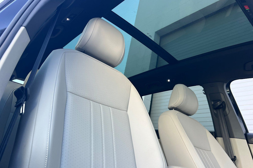 Thumbnail: 2023 Volkswagen Tiguan - 10