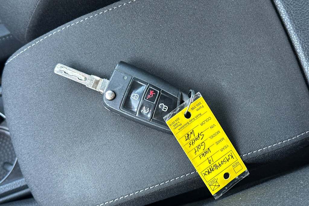 Thumbnail: 2019 Volkswagen Golf - 29