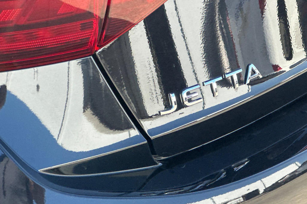 Thumbnail: 2024 Volkswagen Jetta - 32