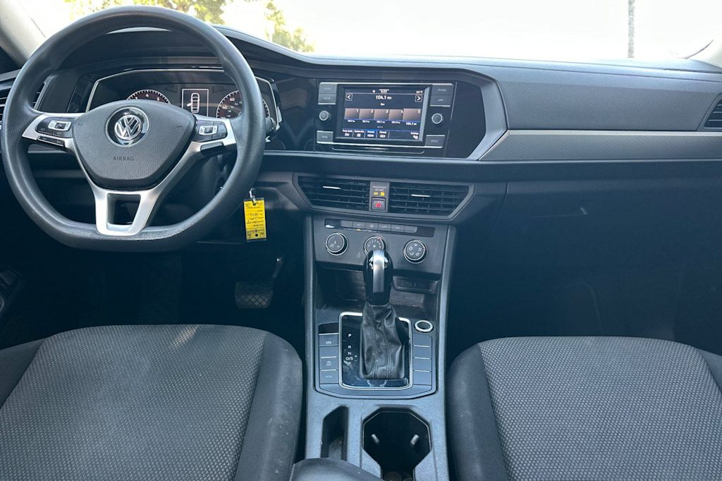 Thumbnail: 2021 Volkswagen Jetta - 2
